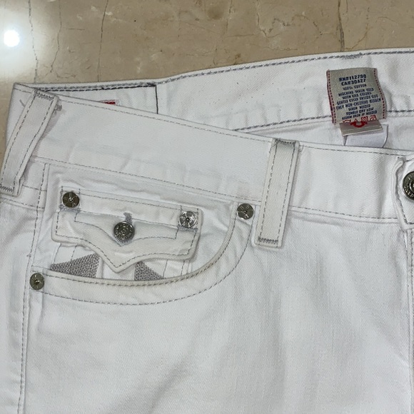TRUE RELIGION White Jeans - Picture 7 of 9